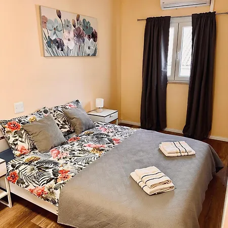 Gate Old Town 公寓 *